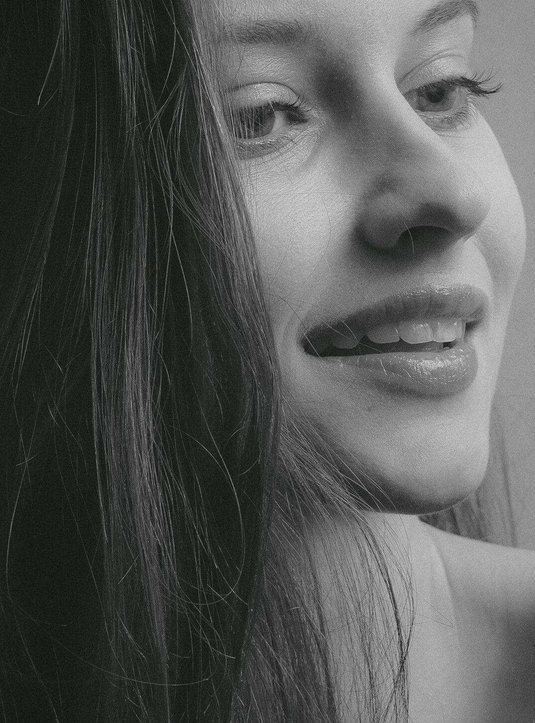 Portrait of a woman with a gentle smile